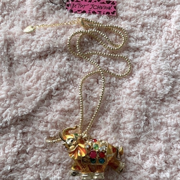 BETSEY JOHNSON CHARMING GOLD RHINESTONE CRYSTAL ELEPHANT 3D - Picture 4 of 4